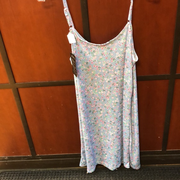 Women’s Poly Spandex Chemise - Picture 3 of 4